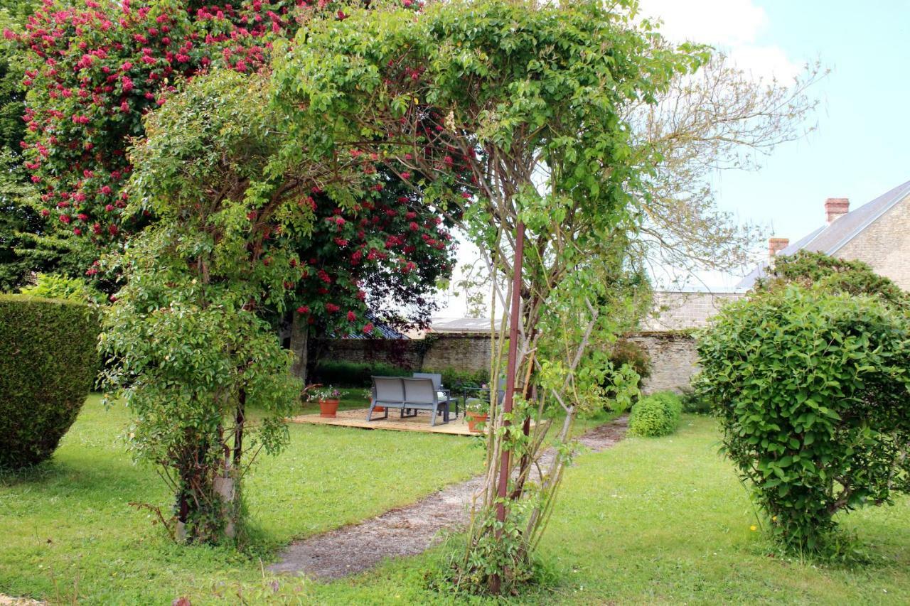 JortSafraniere De La Venelle Du Moulin住宿加早餐旅馆 外观 照片